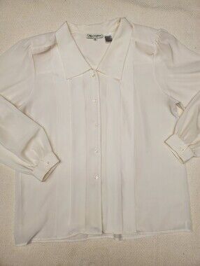 Neil Martin | Size: 10 | Material: 100% Polyester | Made in: Taiwan